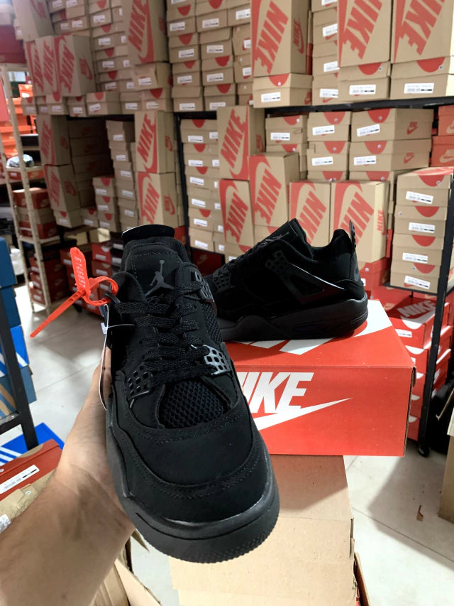 Air Jordan 4 preto black cat