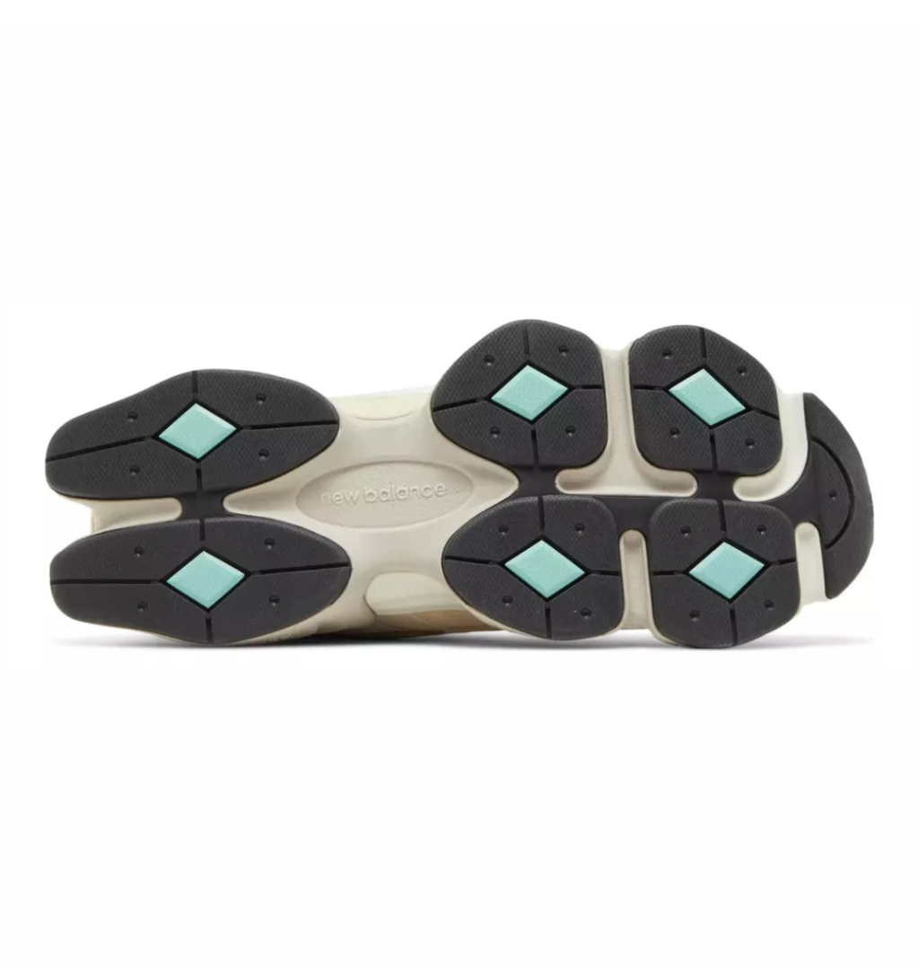 New Balance 9060 Sea Salt Gray