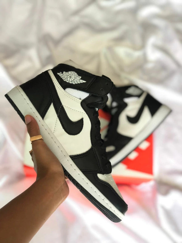 Air Jordan 1 High Panda (Preto/Branco)