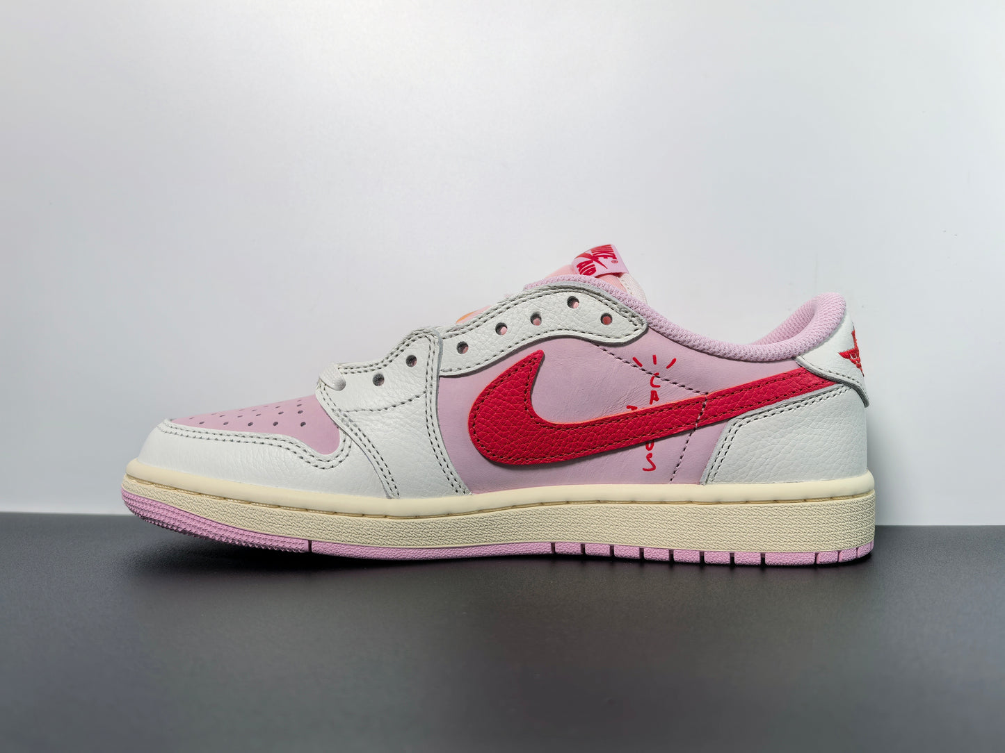 Travis Scott x Jordan 1 Retro Low Sail Tropical Pink