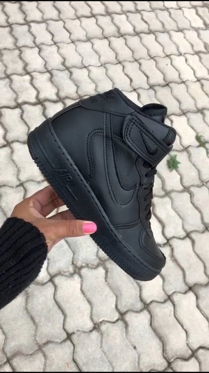 Air Force 1 mid Preto/Preto