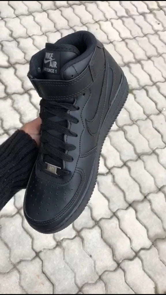 Air Force 1 mid Preto/Preto