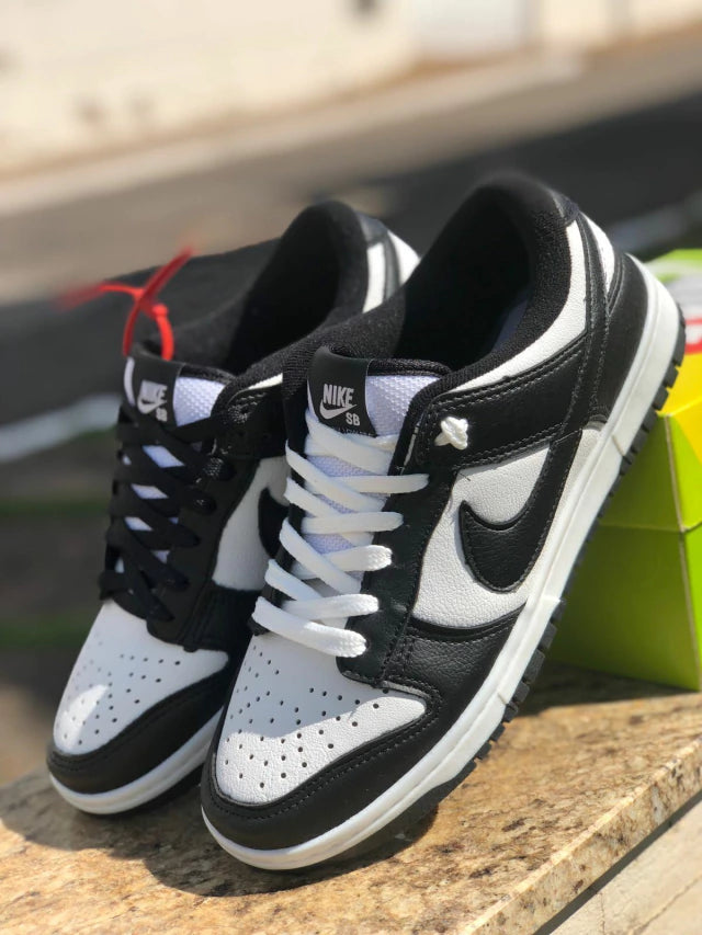 SB Dunk low ‘Panda’ (Preto/Branco)